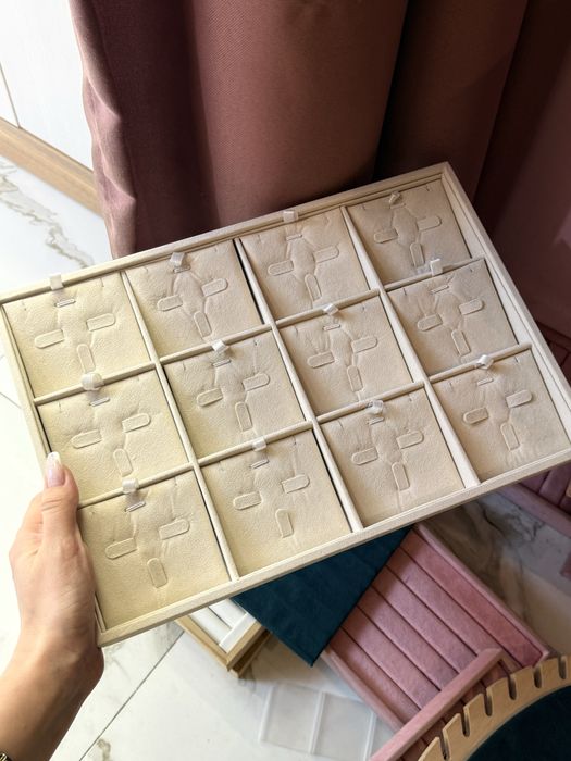 Продам б/у трафаретки под украшении