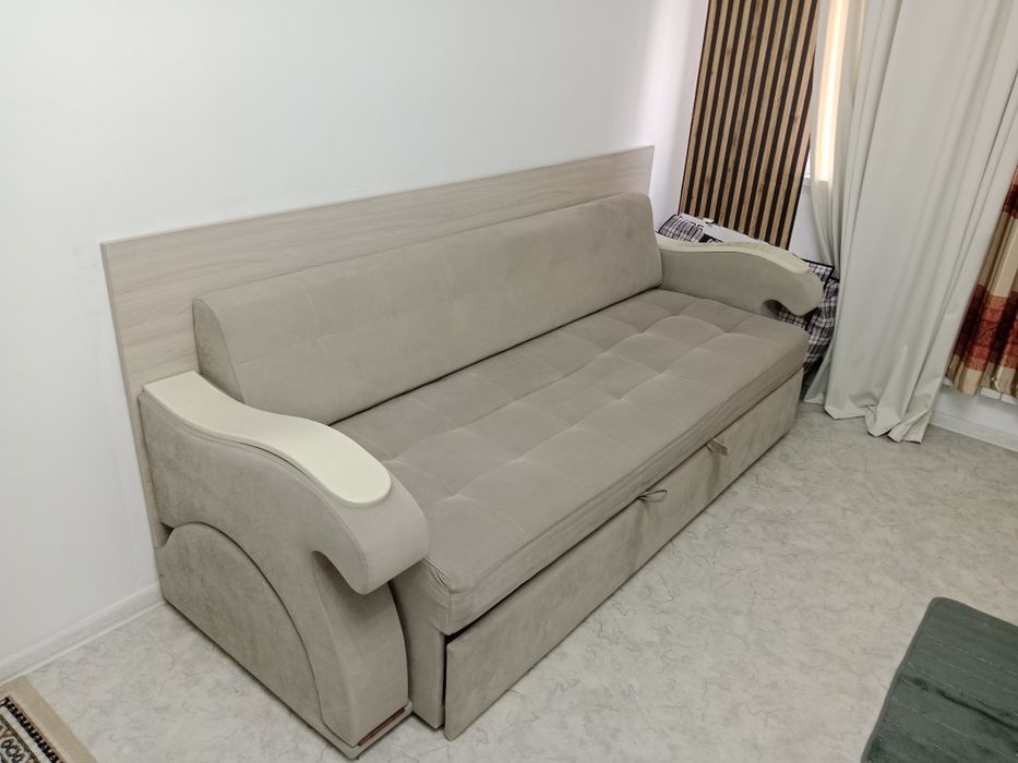 Диван кровать стол три в одном