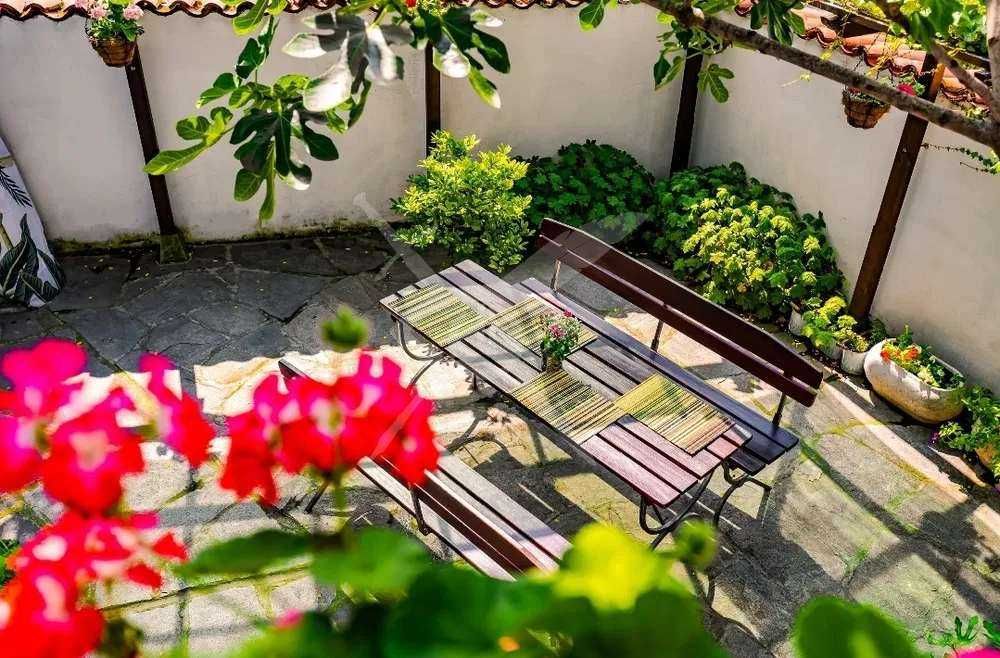 Дава се под наем Етаж от къща в Пловдив, Старият град - 90 кв.м за 1196.97 € - Снимка #5