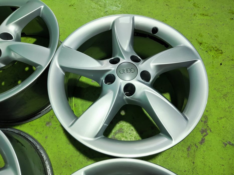 17 5x112 Audi A4 A6 A3 Vw лети джанти 5х112