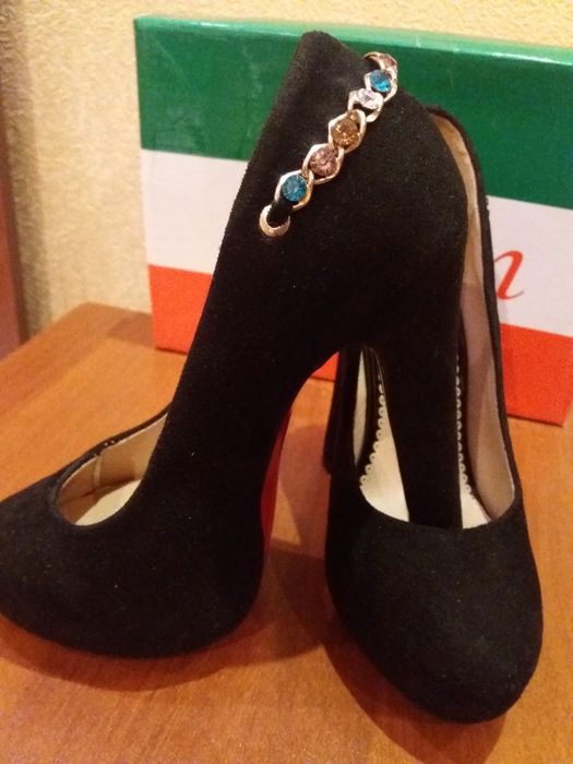 Туфли 35-36 размера