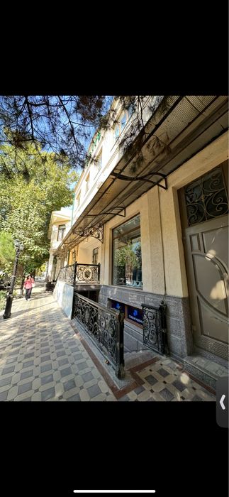 Сдается в аренду 50 кв полуподвал (магазин Каприз, Манхеттен)