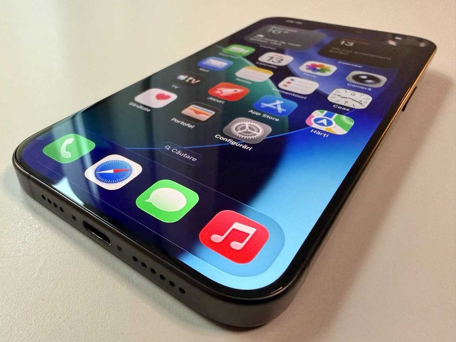  Apple / iPhone 15 Pro Max / 256 Gb / Black Titanium