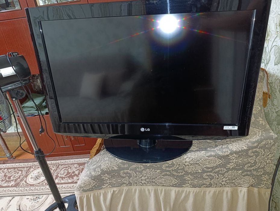 Телевизор LG 40 диагональ