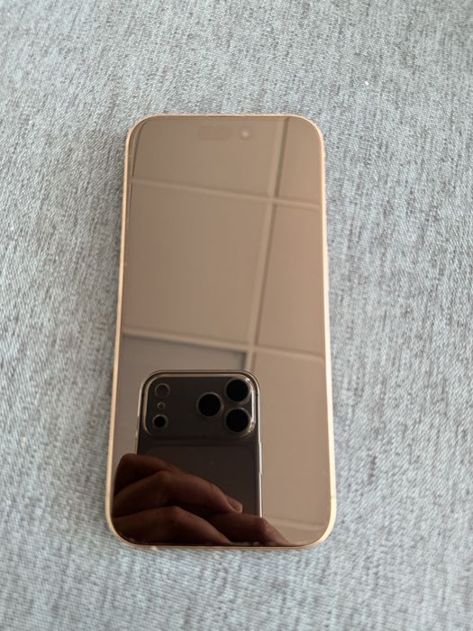 Продам iPhone 15 pro