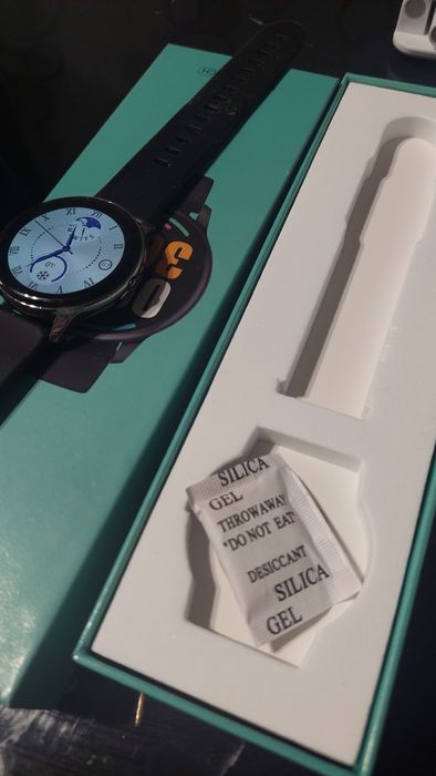 Продам часы hoco