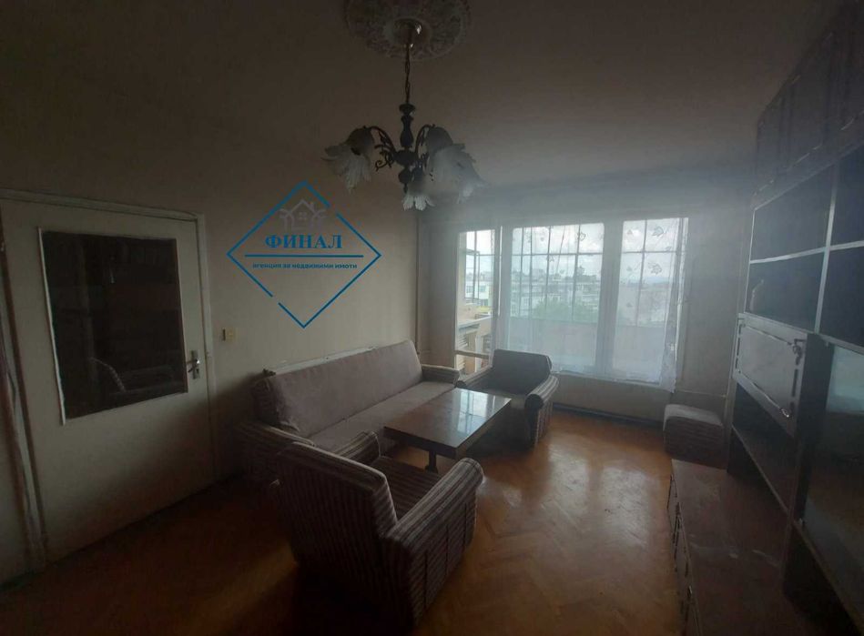 Продава се Двустаен апартамент в Шумен, Тракия - 63 кв.м за 1053 €/кв.м - Снимка #4