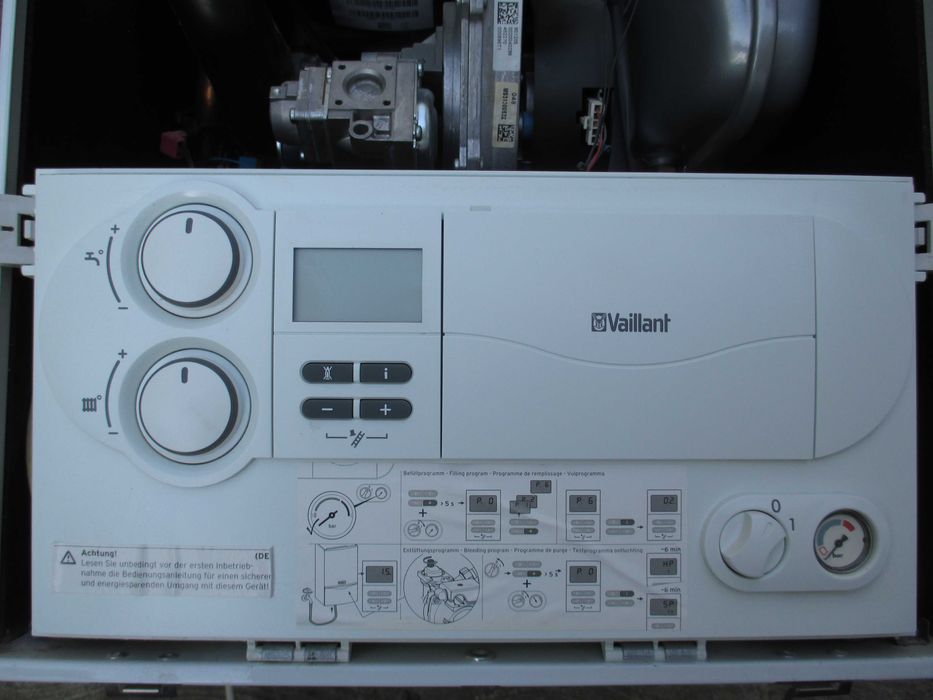 Centrala termica Gaze Marca Vaillant Ecotec~Plus VC DE 126/3-5 R3