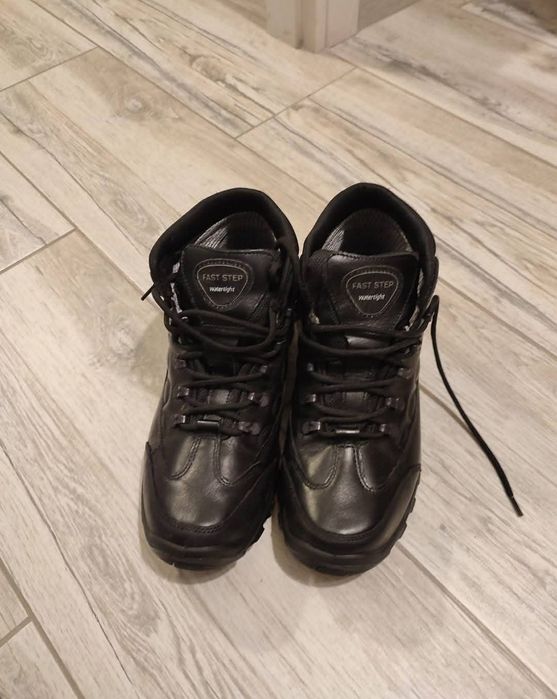 Ghete barbatesti, piele, impermeabile, nr.  43