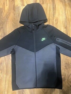 Продам tech fleece