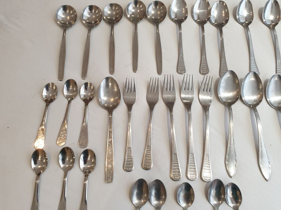 Голям лот вилици и лъжици