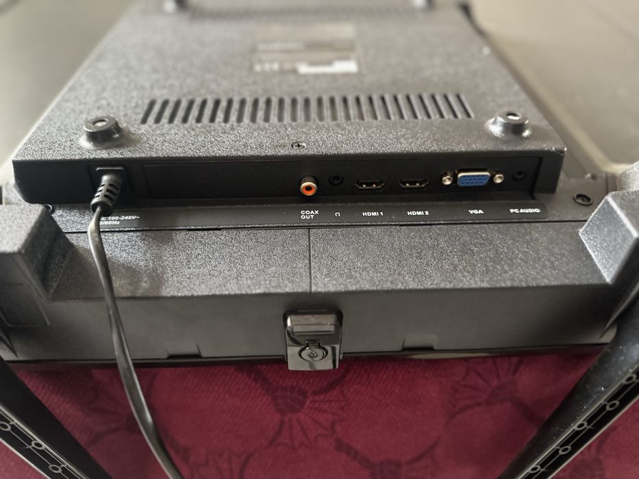 Televizor LED Schneider 98 cm