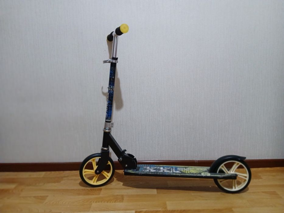 Двухкамерный самокат. KREISS SCOOTER