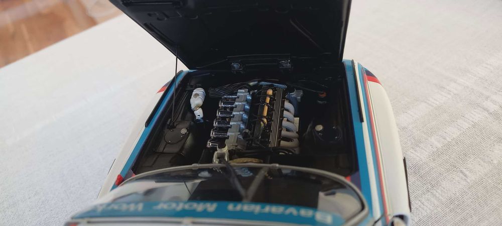 BMW CSL Minichamps 1:18