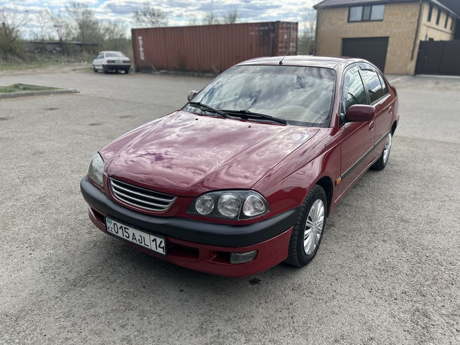 Продам тойота авенсис