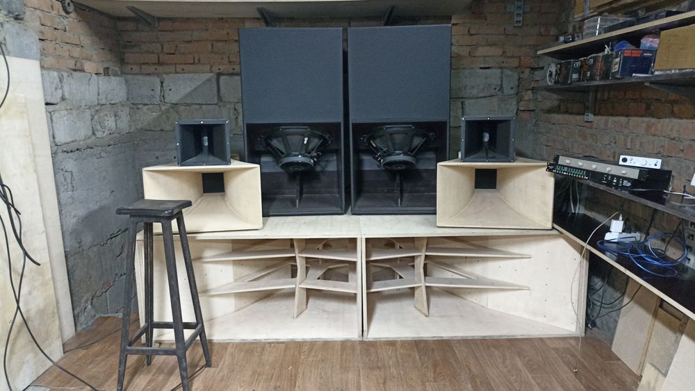 Сабвуферы, акустические системы, рупора