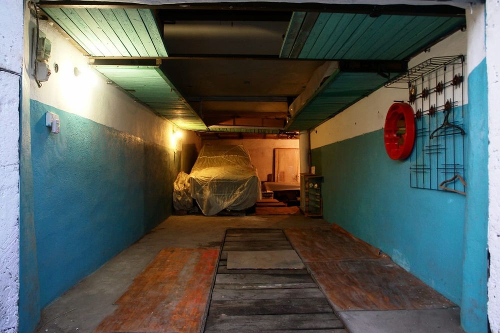 Сдаётся в аренду гараж в 3 мкр