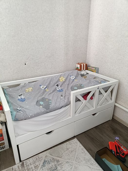 Продам детские  кровати
