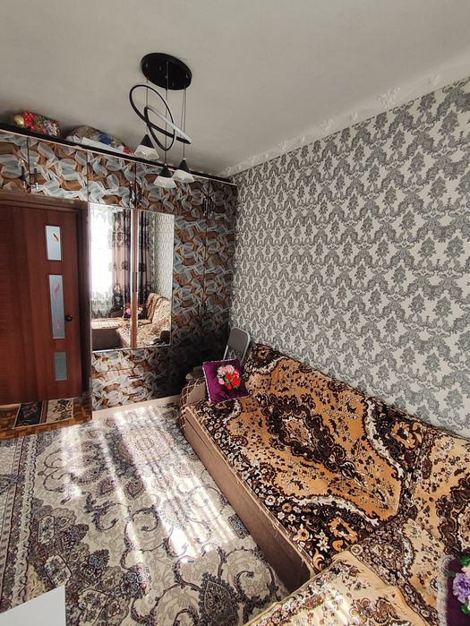 Zafarabodda kvartira sotiladi barcha jihozlari bn birga