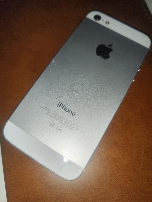 Айфон 5 32гб в отличном состоянии