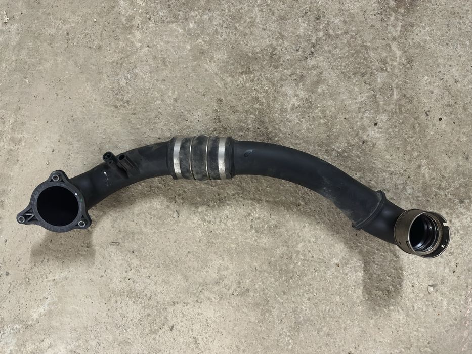 Charge pipe BMW g30 540i B58