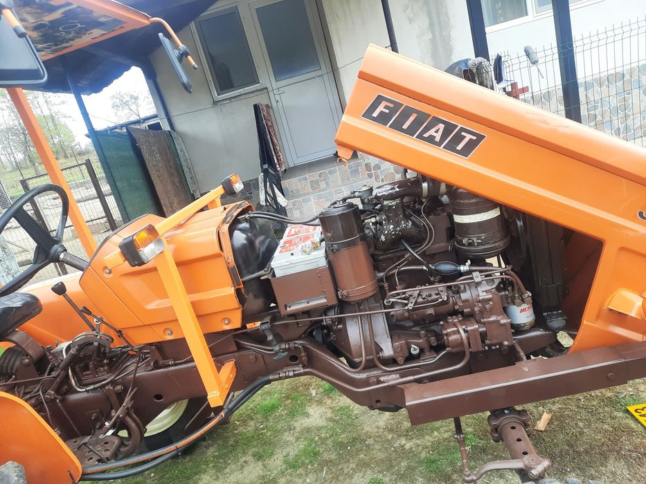 Tractor fiat 300