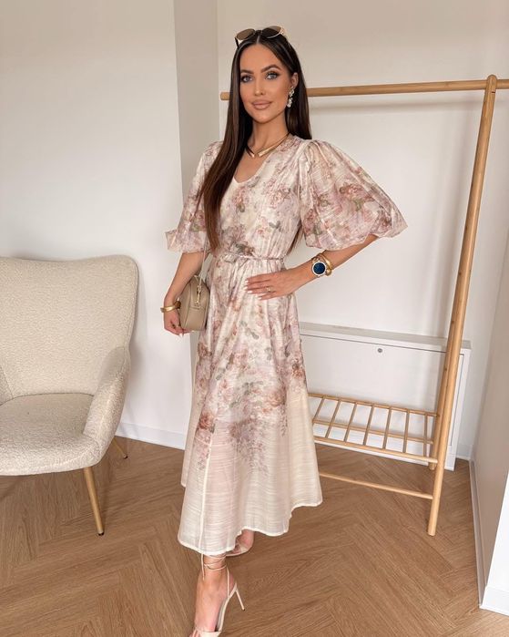 Уникална ефирна рокля с колан