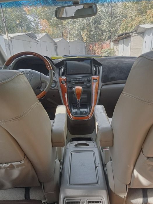 Lexus RX-300. Внедорожник.