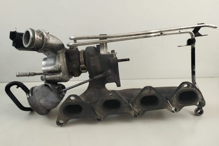 Turbina   Turbo Turbosuflanta cu galerie fisurata 1.4 TSI 03c145701 A