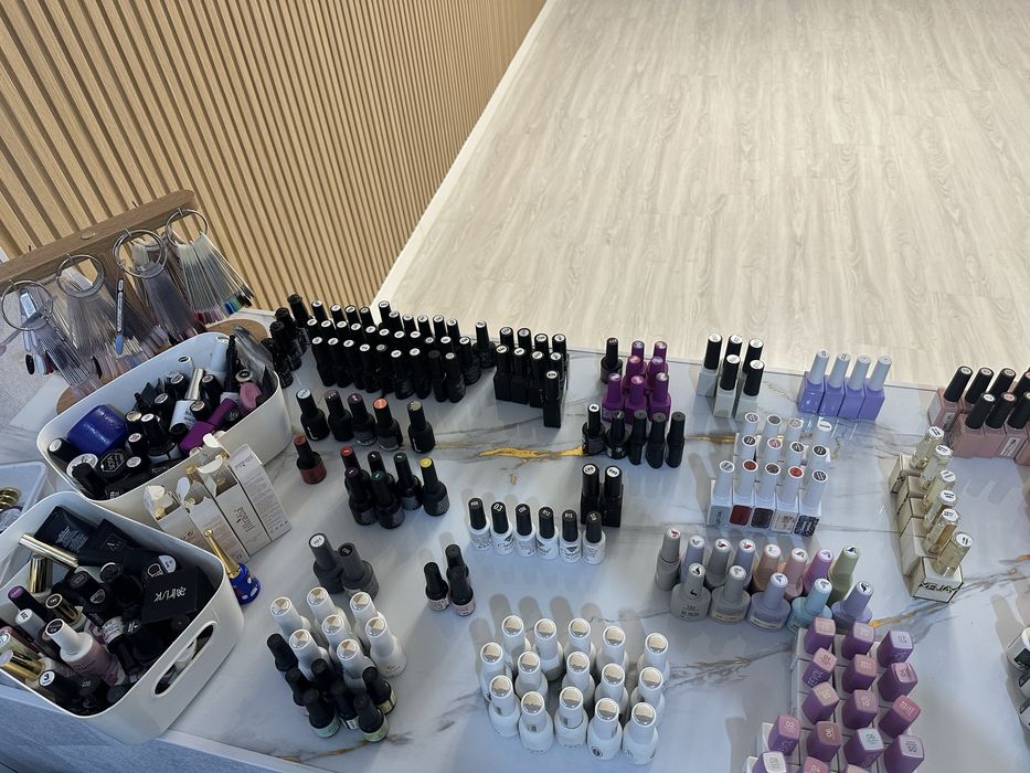 Продаются гель лаки