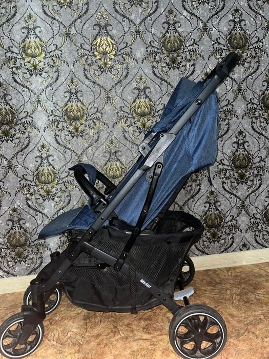 Каляска, тёмный синий