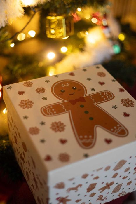 Коледни подаръчни кутии