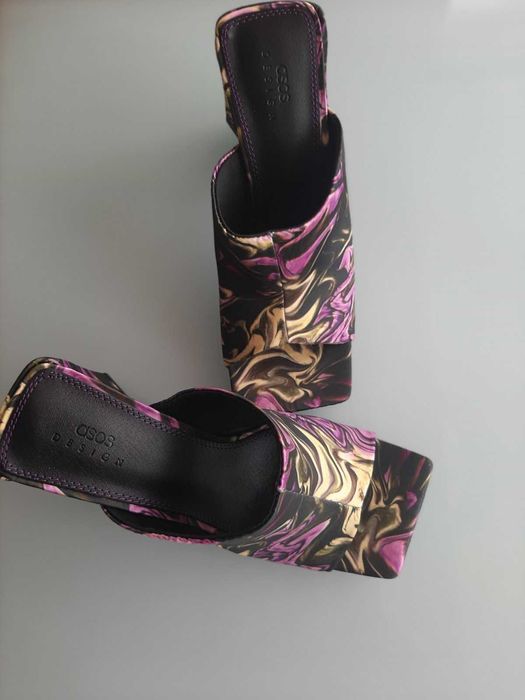 Елегантни дамски чехли ASOS, номера 37 и 38. НОВИ!