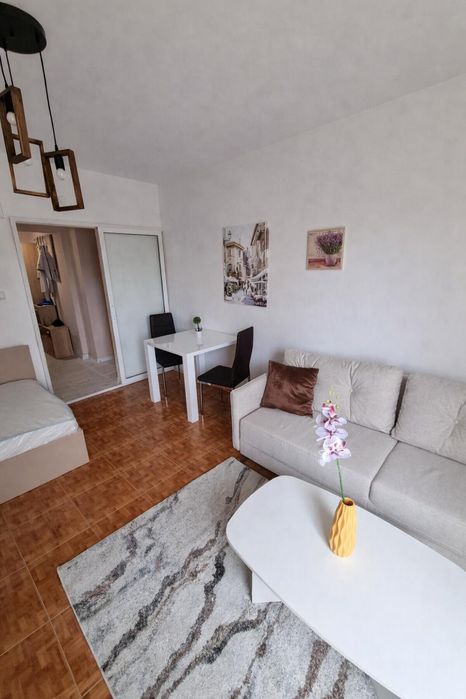 Дава се под наем Едностаен апартамент в София, Люлин 9 - 40 кв.м за 368.73 € - Снимка #1