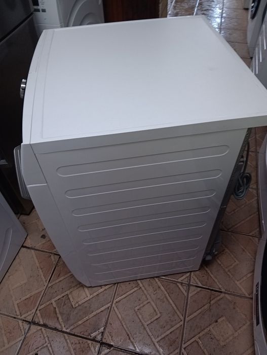 Сушилня с термопомпа АЕГ Aeg Series 9000 A+++  8кг 2 години гаранция!