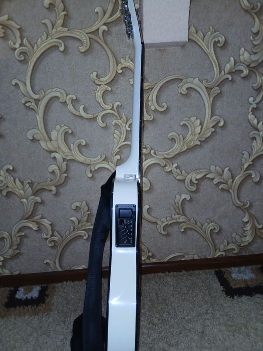 Продаю гитару в хорошем состоянии