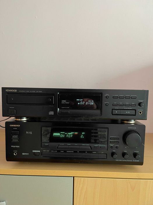 Аудиосистема – ресийвър Onkyo и CDP Kenwood