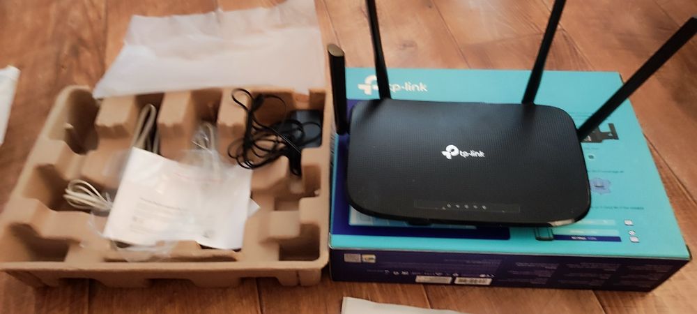 Wi-fi роутер TP -Link Archer VR300