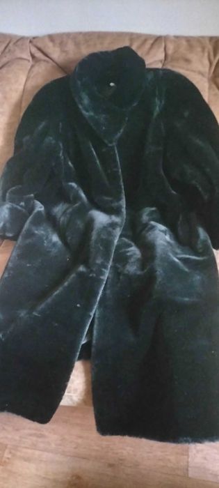 Продам искусственную шубу