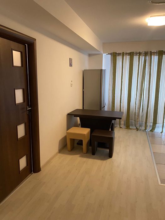 Închiriez Garsoniera Nicolae Labis Tractorul 43mp balcon