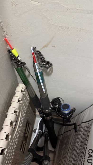 Продам 2 удочки для рыбалки