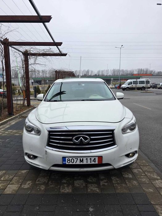 Infiniti JX35 2013г.