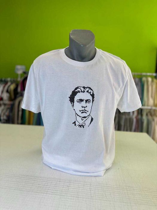 Мъжка тениска с бродерия Васил Левски