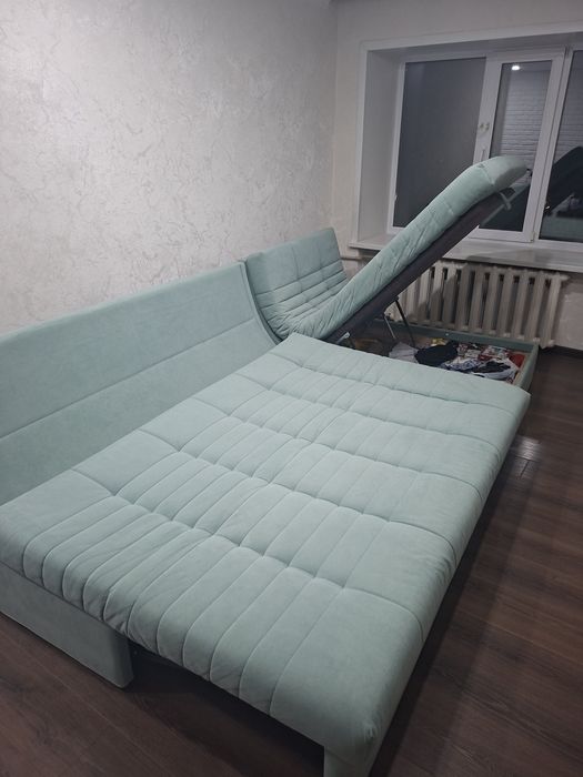 Продам Диван в отличном состоянии