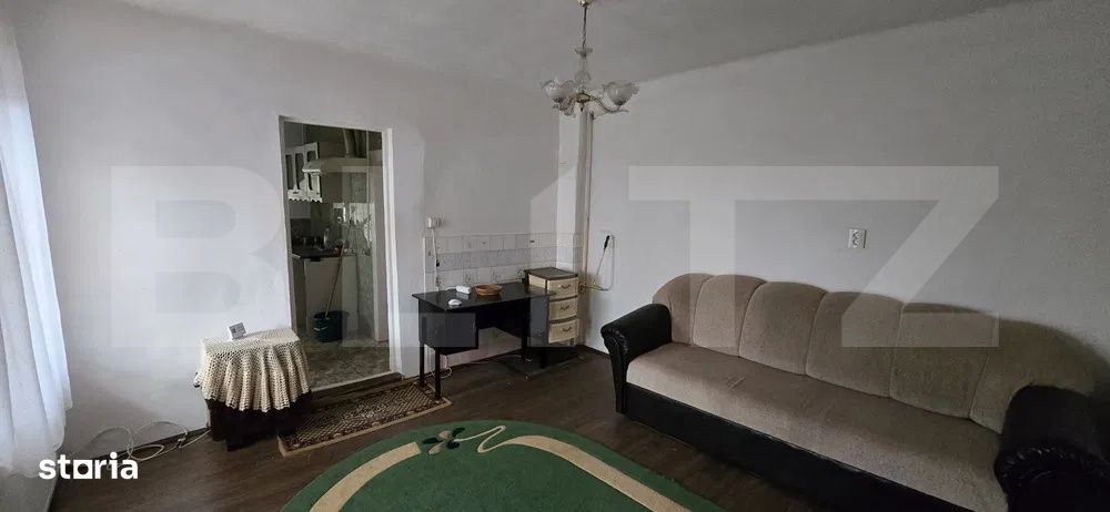 Casa de vanzare, 184 mp, zona Reghin