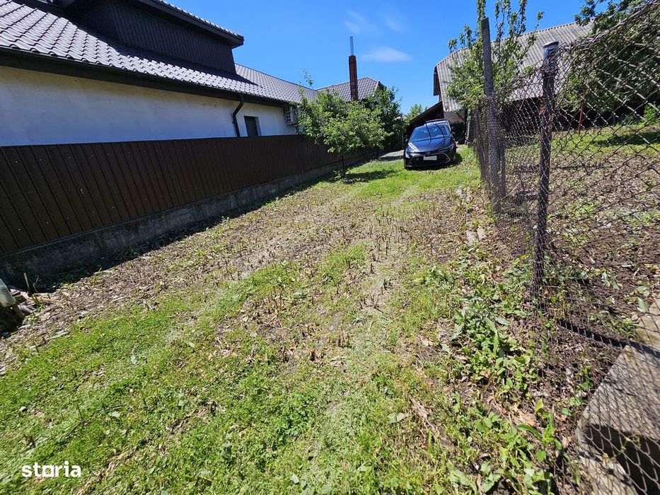 Casă cu teren 1.330 mp și anexe gospodărești în Păunești, Vrancea
