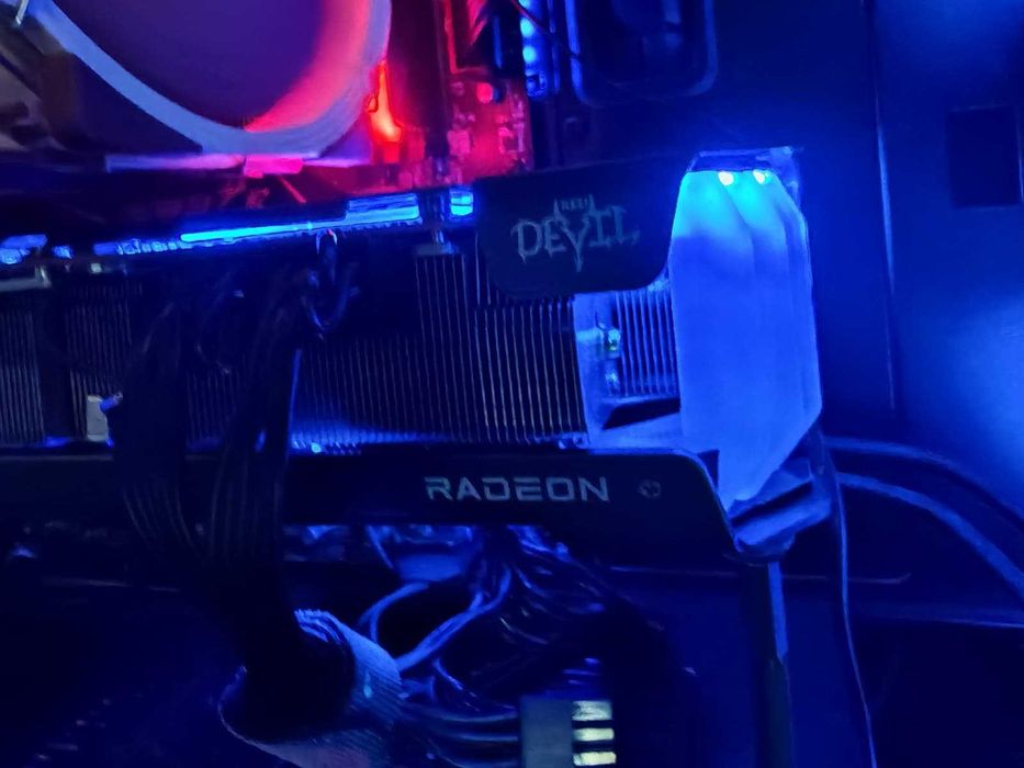 Red Devil 6800XT 16gb  2 bucati la pret de una !