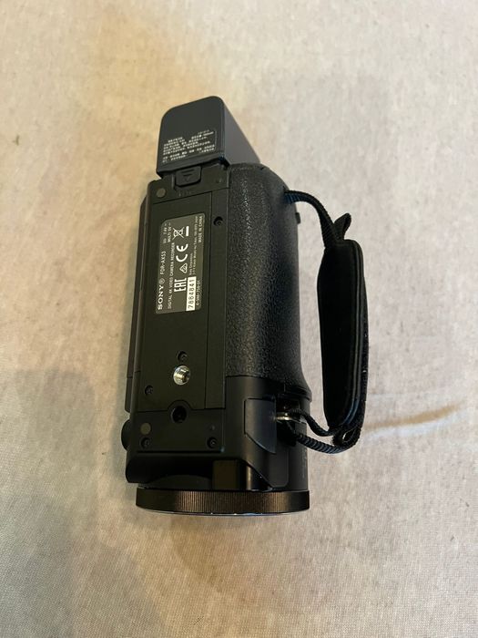 Camera video Handycam FDR-AX53.