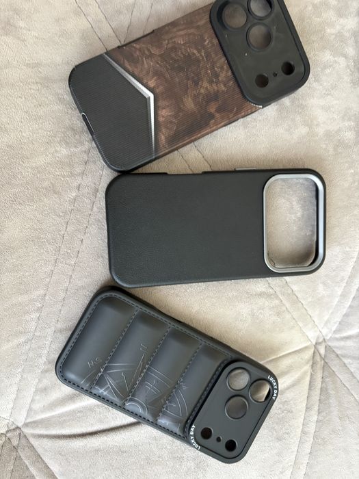 Чехлы на айфон 17 про