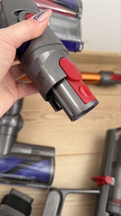 Прахосмукача DYSON V10
